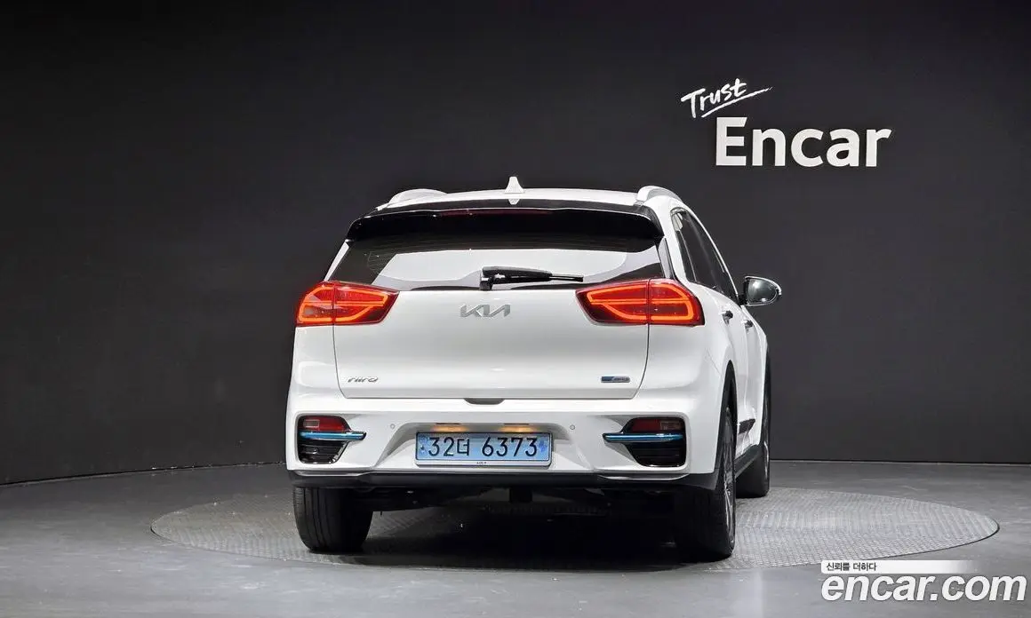 Kia Niro 2021 0.2 автомат (гидро), фото 3 Kia Niro 2021 0.2 автомат (гидро), фото 3