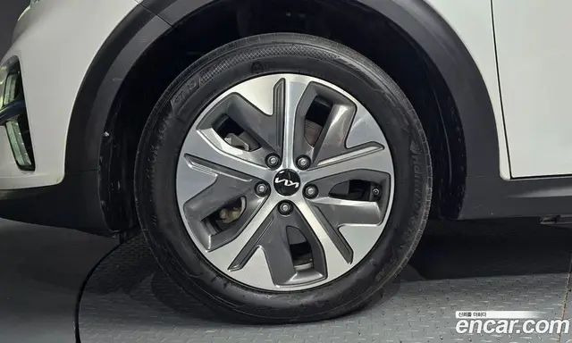 Kia Niro 2021 0.2 автомат (гидро), миниатюра 4 Kia Niro 2021 0.2 автомат (гидро), миниатюра 4