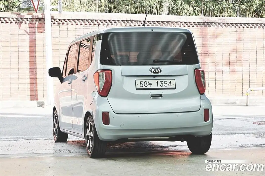 Kia Ray 2012 1.0 автомат (гидро), фото 4 Kia Ray 2012 1.0 автомат (гидро), фото 4