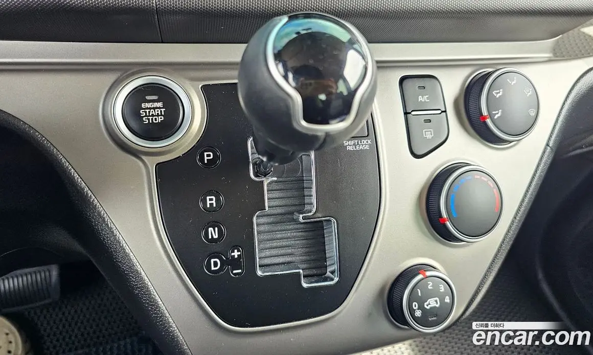 Kia Ray 2020 1.0 автомат (гидро), фото 9
