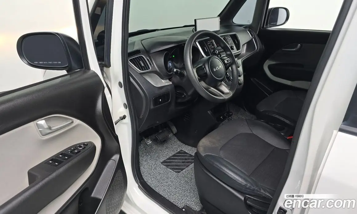 Kia Ray 2022 1.0 автомат (гидро), фото 13