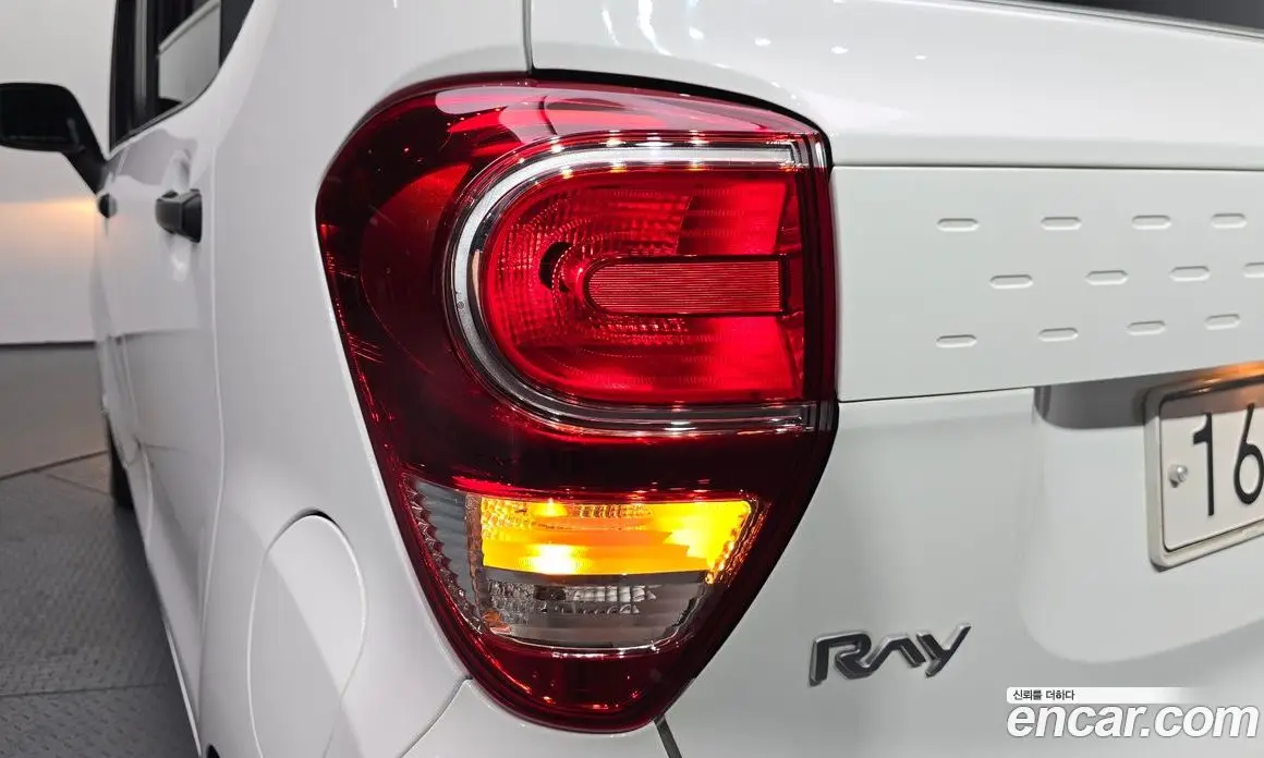 Kia Ray 2022 1.0 автомат (гидро), фото 9
