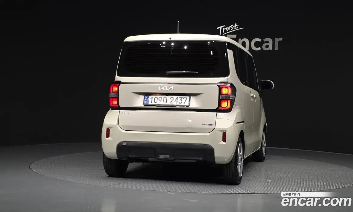 Kia Ray 2023 1.0 автомат (гидро), фото 4