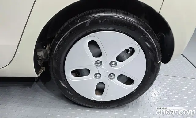 Kia Ray 2023 1.0 автомат (гидро), миниатюра 7