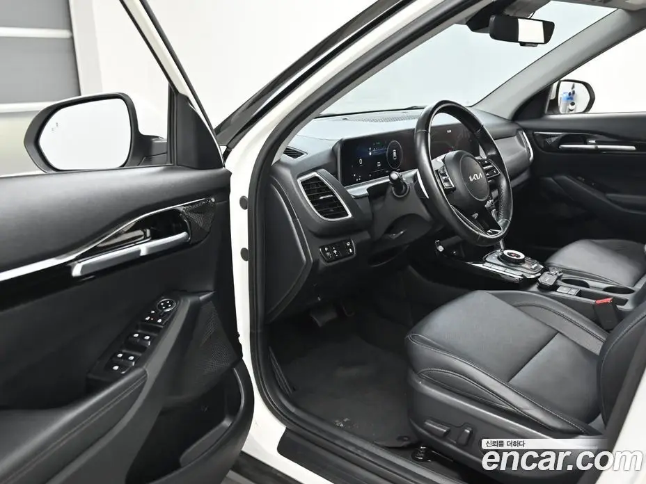 Kia Seltos 2022 2.0 автомат (гидро), фото 11 Kia Seltos 2022 2.0 автомат (гидро), фото 11