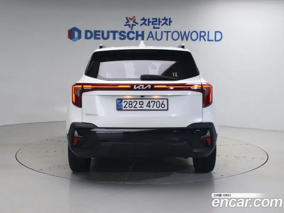 Kia Seltos 2022 2.0 автомат (гидро), фото 4 Kia Seltos 2022 2.0 автомат (гидро), фото 4