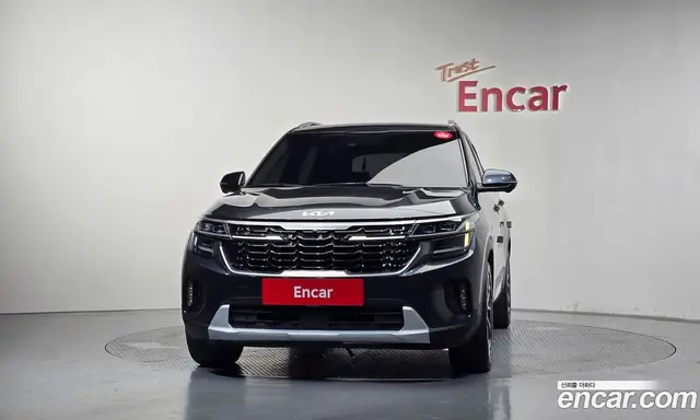 Kia Seltos 2022 2.0 автомат (гидро), миниатюра 3
