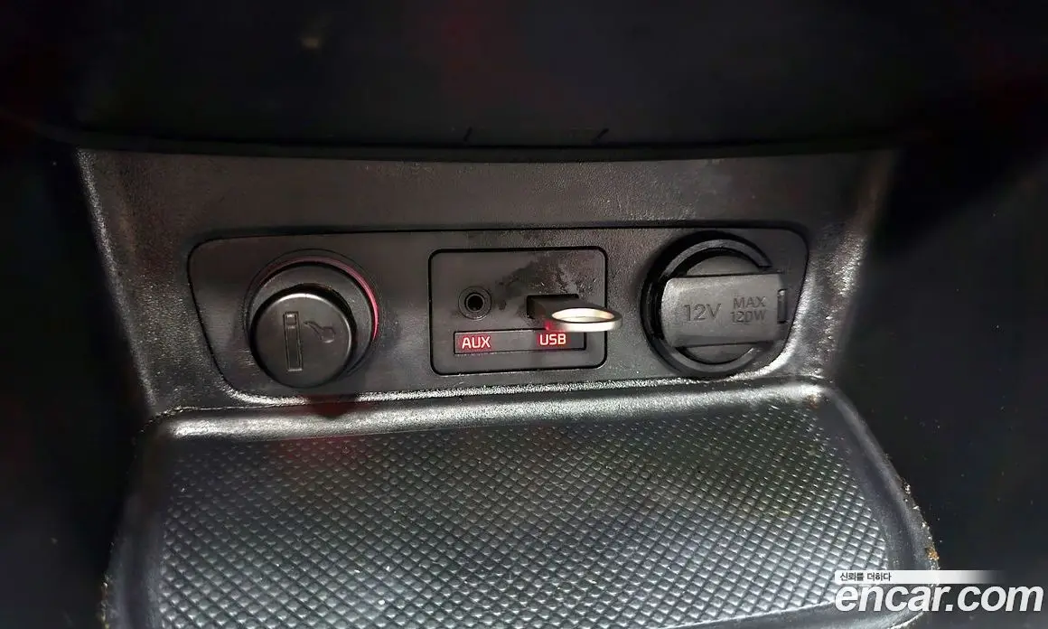 Kia Sorento 2012 2.0 автомат (гидро), фото 13 Kia Sorento 2012 2.0 автомат (гидро), фото 13