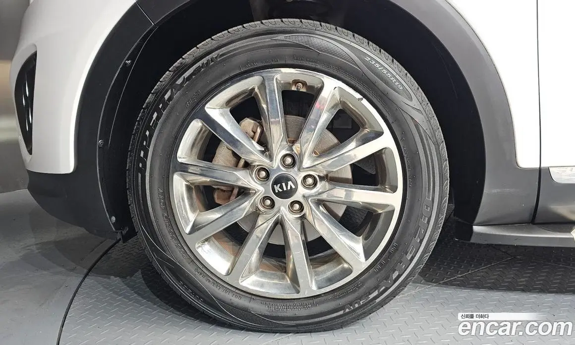 Kia Sorento 2016 2.2 автомат (гидро), фото 5 Kia Sorento 2016 2.2 автомат (гидро), фото 5