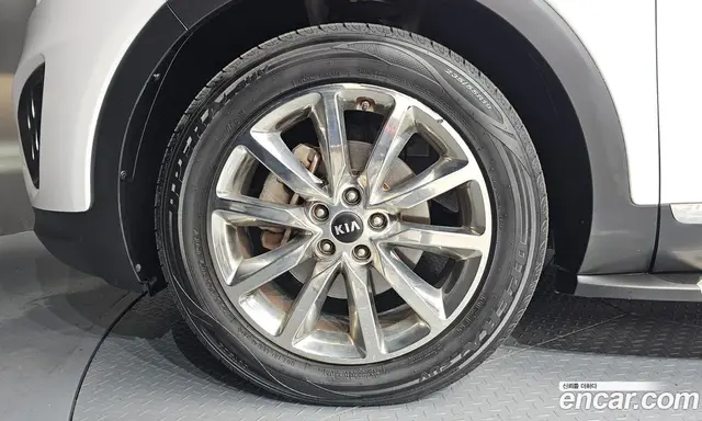 Kia Sorento 2016 2.2 автомат (гидро), миниатюра 5 Kia Sorento 2016 2.2 автомат (гидро), миниатюра 5