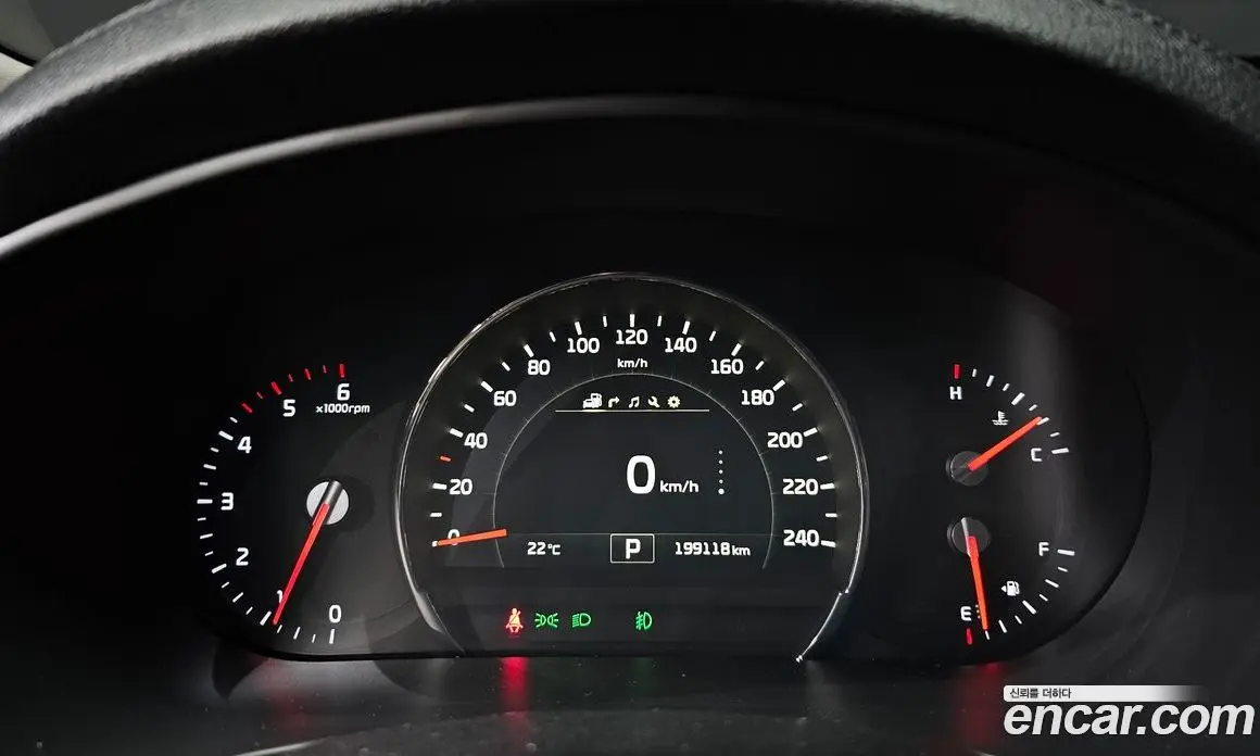Kia Sorento 2016 2.2 автомат (гидро), фото 8 Kia Sorento 2016 2.2 автомат (гидро), фото 8