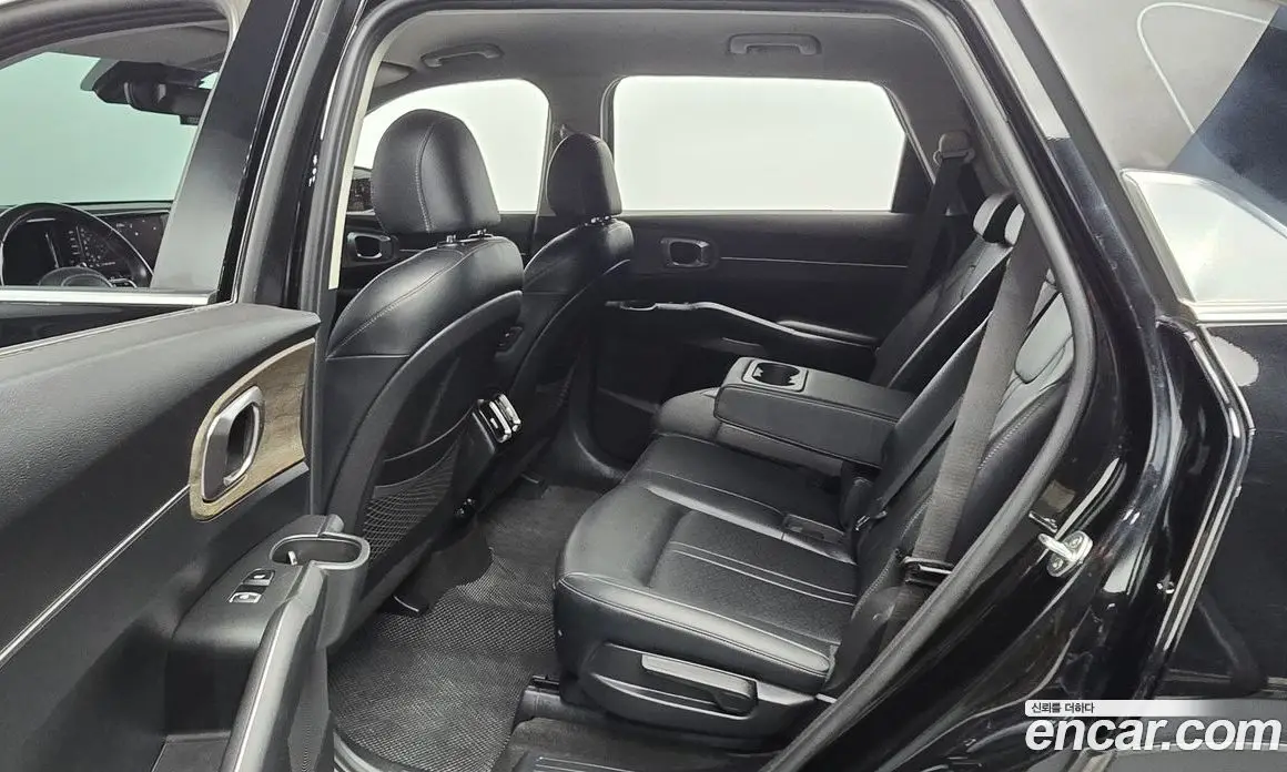 Kia Sorento 2021 2.2 автомат (гидро), фото 12 Kia Sorento 2021 2.2 автомат (гидро), фото 12