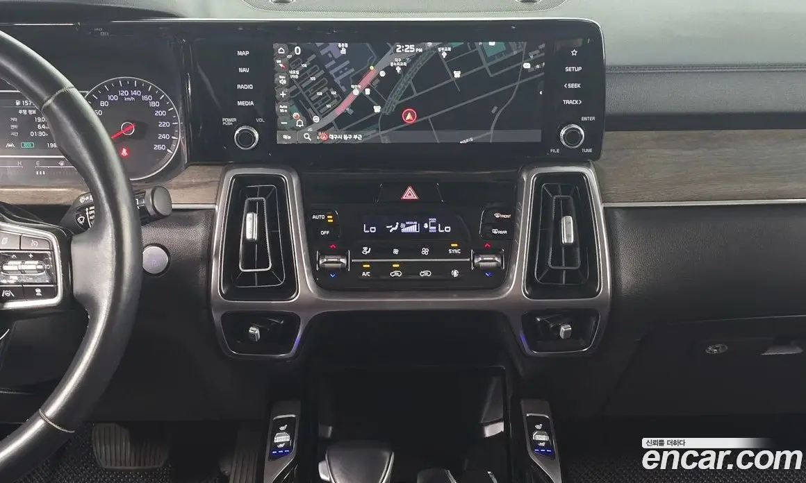 Kia Sorento 2021 2.2 автомат (гидро), фото 17 Kia Sorento 2021 2.2 автомат (гидро), фото 17