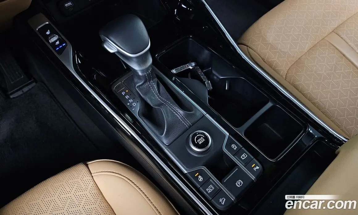 Kia Sorento 2022 2.5 автомат (гидро), фото 12 Kia Sorento 2022 2.5 автомат (гидро), фото 12