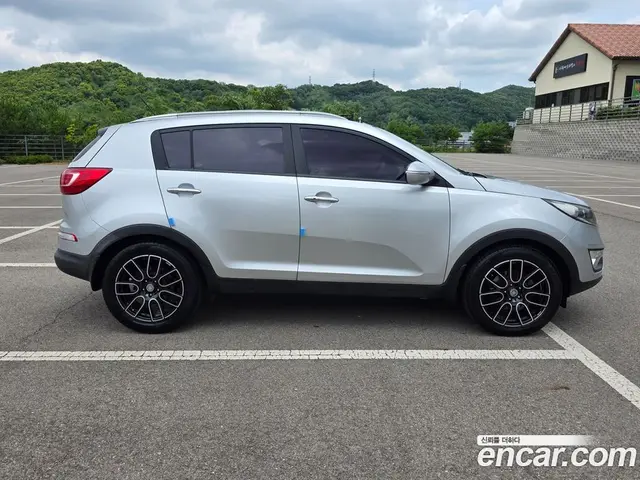 Kia Sportage 2011 2.0 автомат (гидро), миниатюра 3 Kia Sportage 2011 2.0 автомат (гидро), миниатюра 3