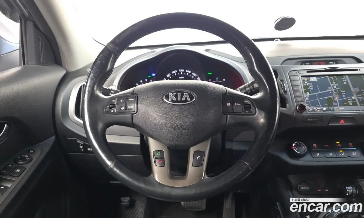 Kia Sportage 2014 2.0 автомат (гидро), фото 13