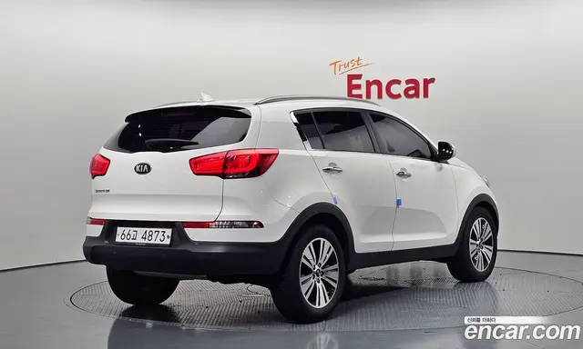 Kia Sportage 2015 2.0 автомат (гидро), миниатюра 2