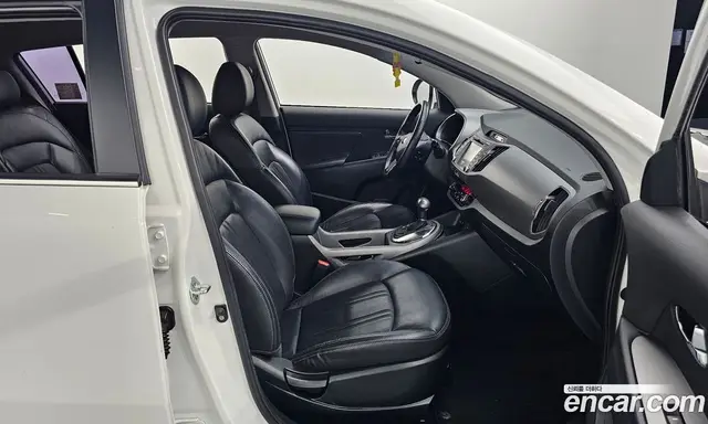 Kia Sportage 2015 2.0 автомат (гидро), миниатюра 11