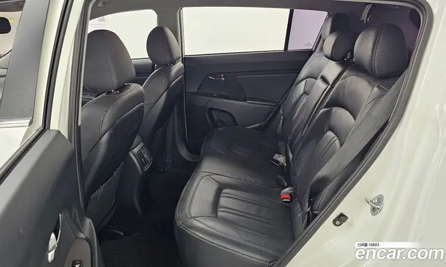 Kia Sportage 2015 2.0 автомат (гидро), миниатюра 12