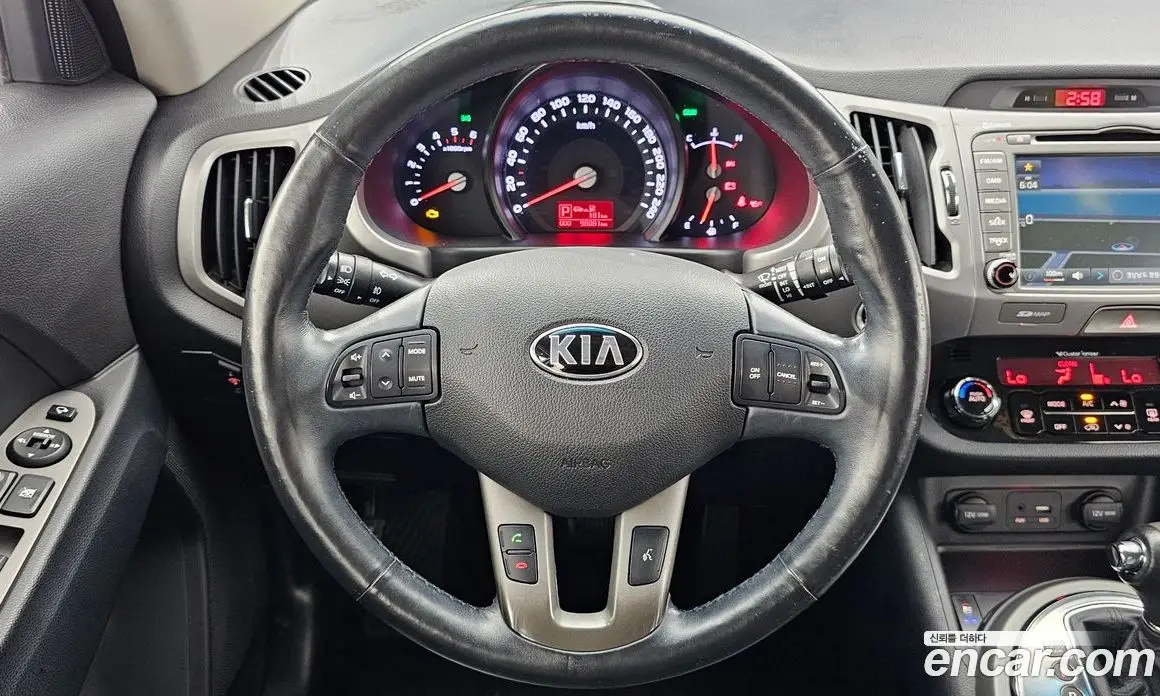 Kia Sportage 2015 2.0 автомат (гидро), фото 13
