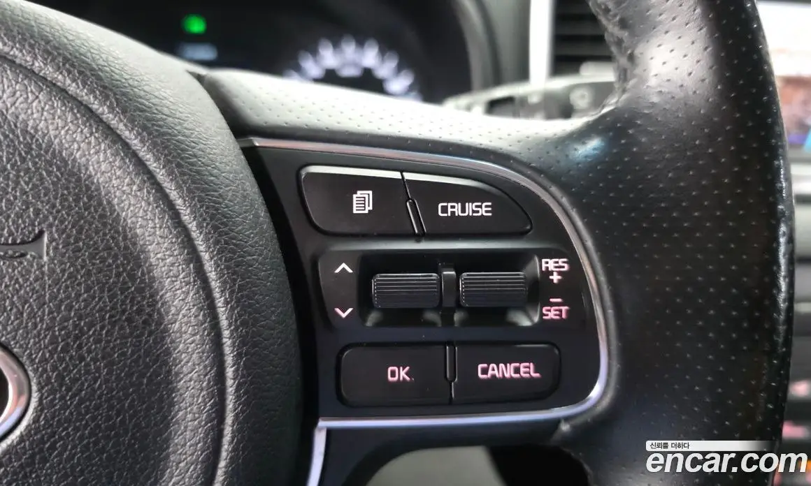 Kia Sportage 2016 1.7 автомат (гидро), фото 17