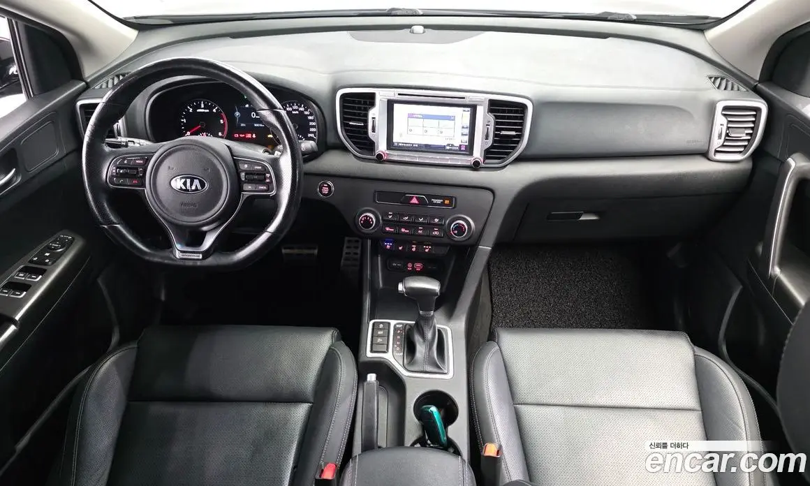 Kia Sportage 2016 1.7 автомат (гидро), фото 7
