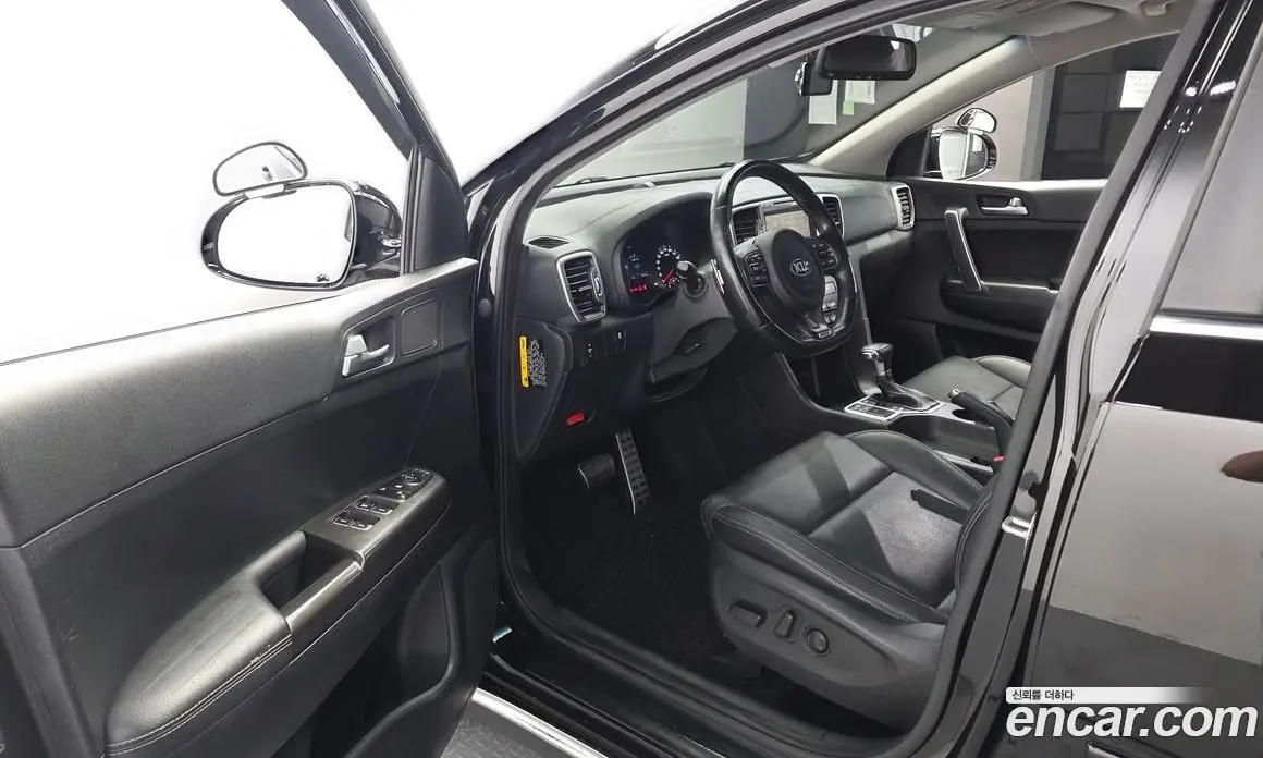 Kia Sportage 2016 1.7 автомат (гидро), фото 10