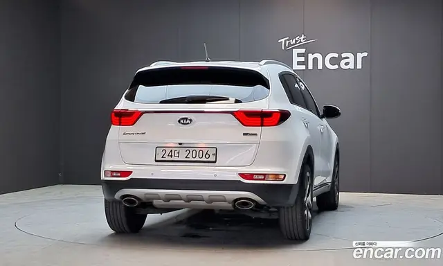 Kia Sportage 2017 2.0 автомат (гидро), миниатюра 4