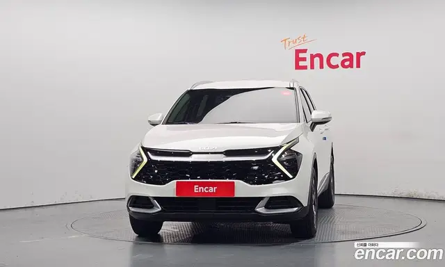 Kia Sportage 2022 1.6 автомат (гидро), миниатюра 3