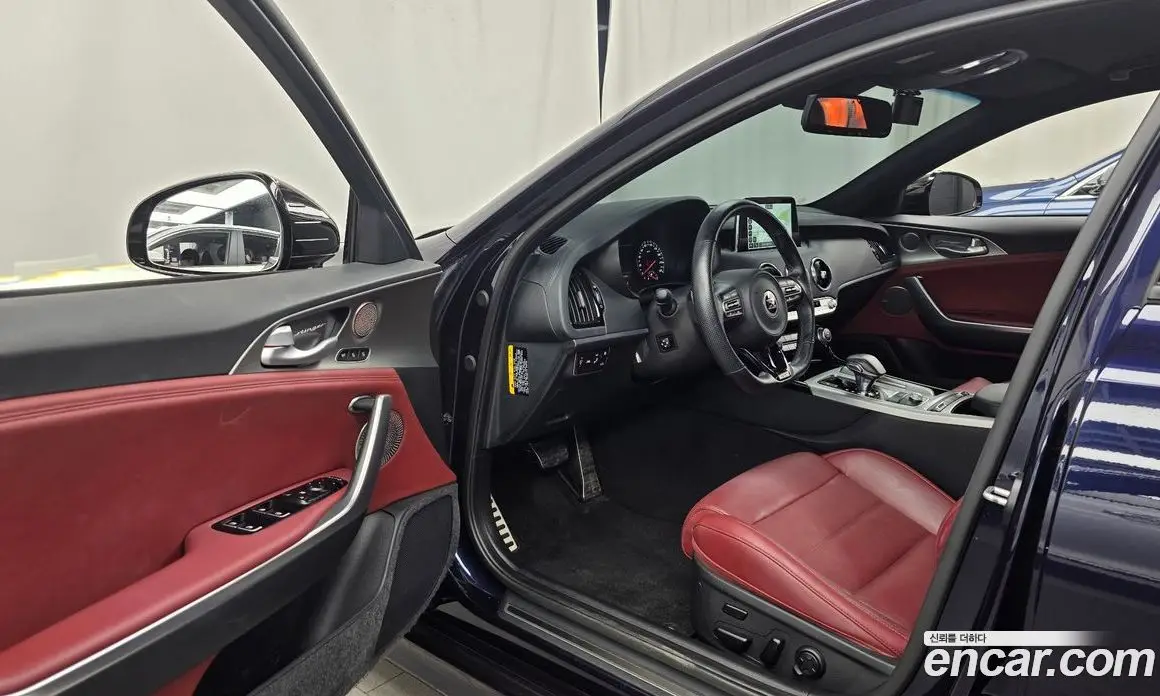 Kia Stinger 2018 3.3 автомат (гидро), фото 13