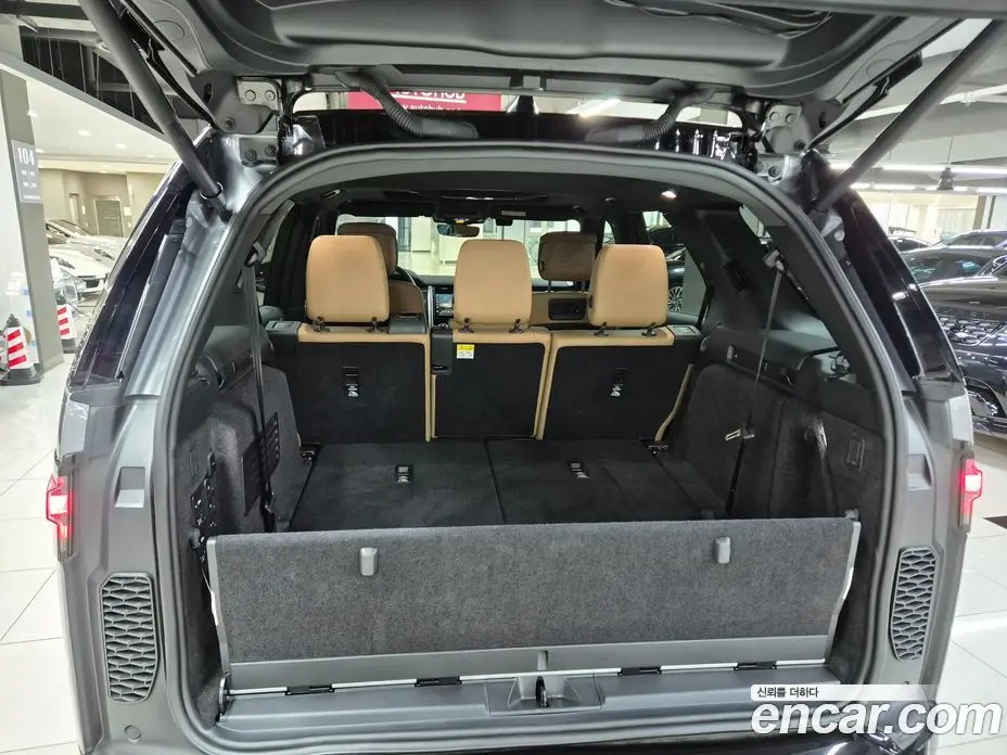 Land Rover Discovery 2025 3.0 автомат (гидро), фото 6