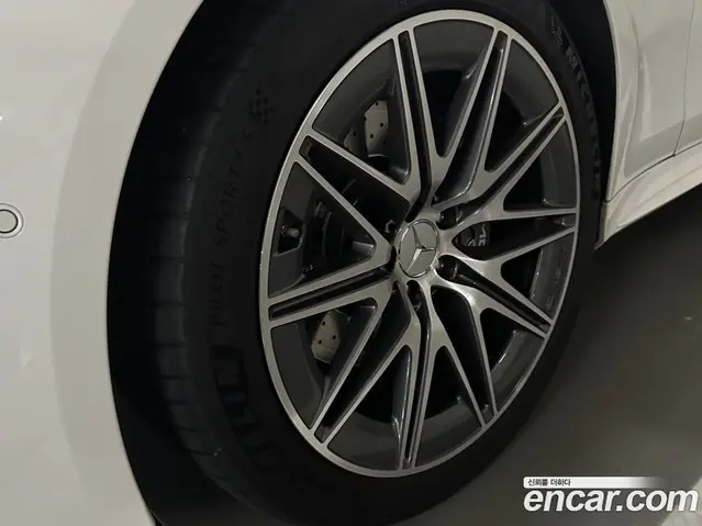Mercedes-Benz AMG GT 2022 3.0 автомат (гидро), миниатюра 5