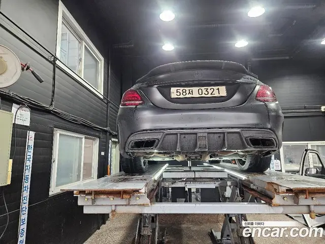 Mercedes-Benz C-Class 2016 4.0 автомат (гидро), миниатюра 2 Mercedes-Benz C-Class 2016 4.0 автомат (гидро), миниатюра 2