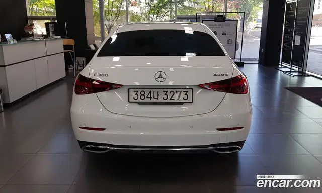 Mercedes-Benz C-Class 2023 2.0 автомат (гидро), миниатюра 4