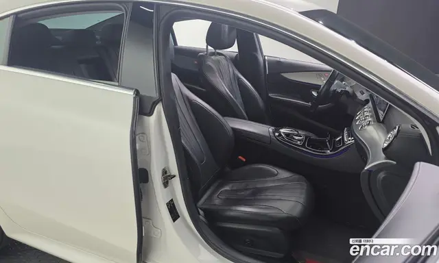Mercedes-Benz CLS-Class 2019 2.9 автомат (гидро), миниатюра 12