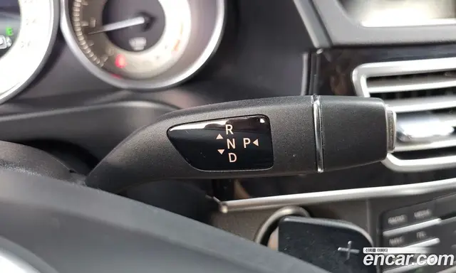 Mercedes-Benz E-Class 2015 2.1 автомат (гидро), миниатюра 9