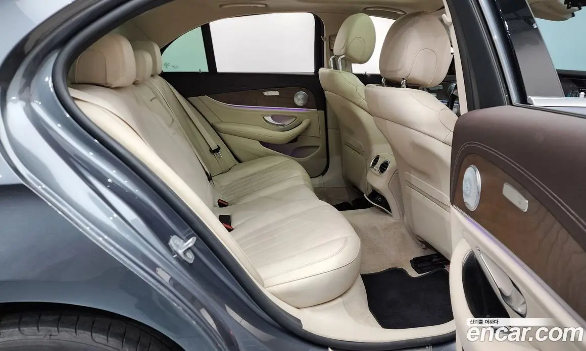 Mercedes-Benz E-Class 2017 2.0 автомат (гидро), фото 12