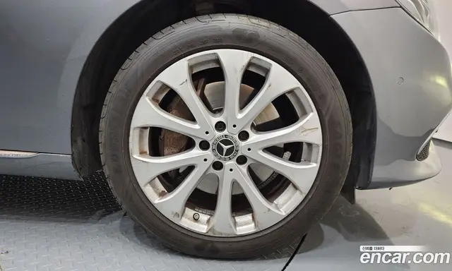 Mercedes-Benz E-Class 2017 2.0 автомат (гидро), миниатюра 5