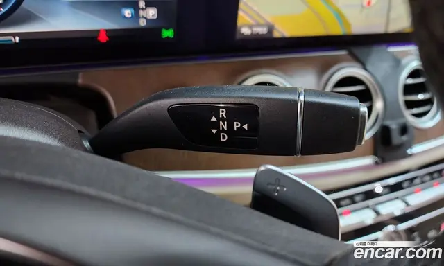 Mercedes-Benz E-Class 2017 2.0 автомат (гидро), миниатюра 9
