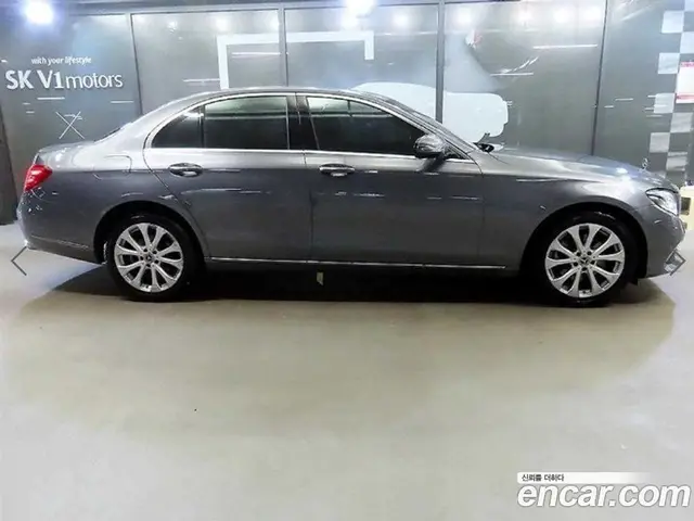 Mercedes-Benz E-Class 2018 1.9 автомат (гидро), миниатюра 3 Mercedes-Benz E-Class 2018 1.9 автомат (гидро), миниатюра 3