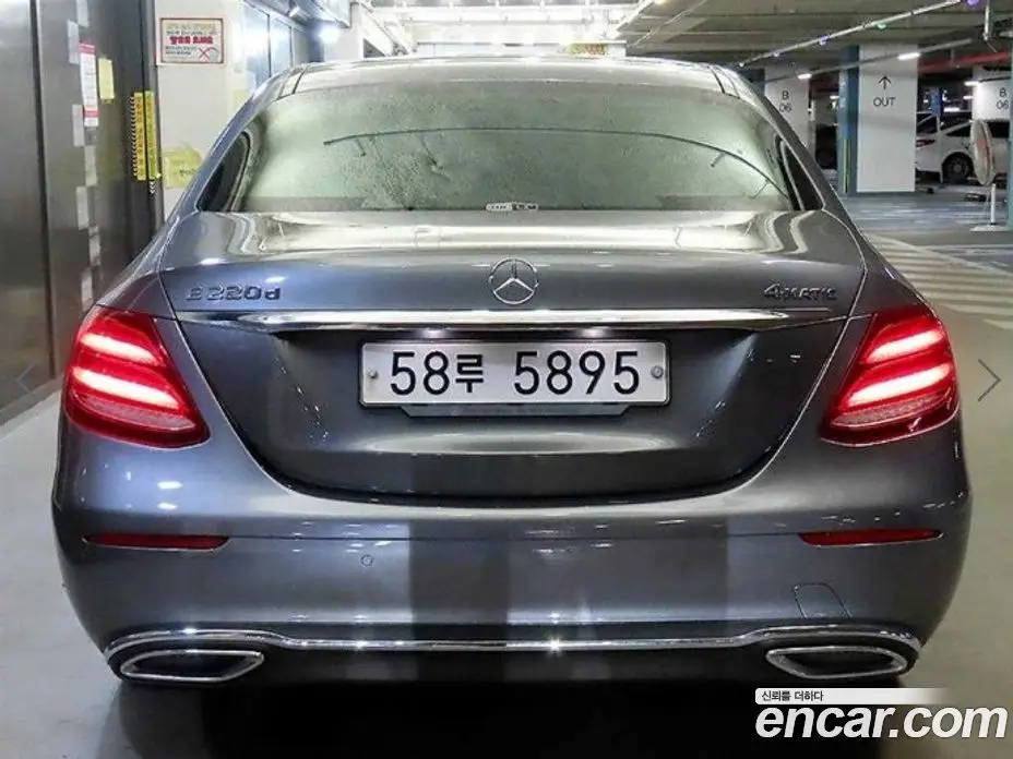 Mercedes-Benz E-Class 2018 1.9 автомат (гидро), фото 5 Mercedes-Benz E-Class 2018 1.9 автомат (гидро), фото 5