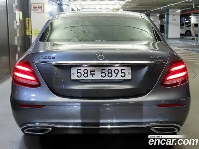 Mercedes-Benz E-Class 2018 1.9 автомат (гидро), миниатюра 5 Mercedes-Benz E-Class 2018 1.9 автомат (гидро), миниатюра 5
