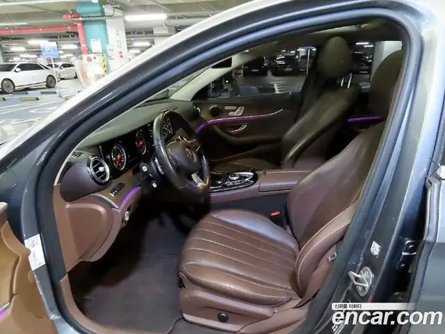 Mercedes-Benz E-Class 2018 1.9 автомат (гидро), миниатюра 6 Mercedes-Benz E-Class 2018 1.9 автомат (гидро), миниатюра 6