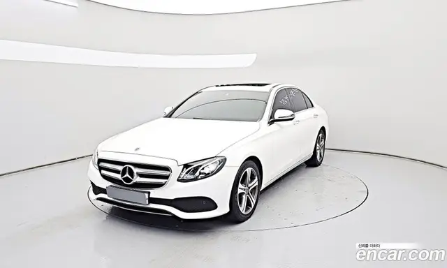 Mercedes-Benz E-Class, 2019, 80 849 км