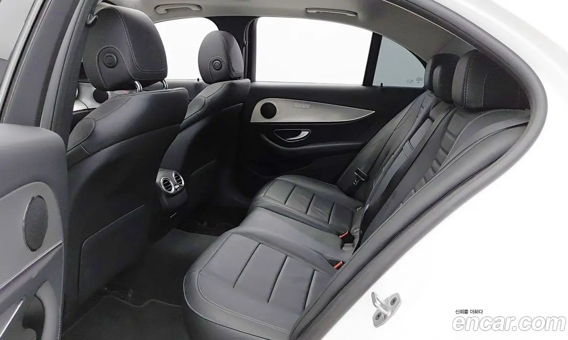 Mercedes-Benz E-Class 2019 2.0 автомат (гидро), фото 12