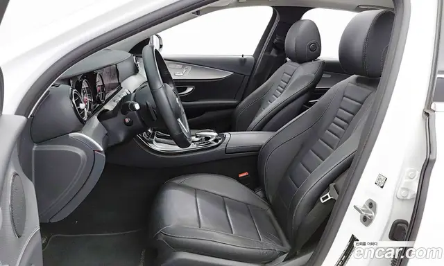 Mercedes-Benz E-Class 2019 2.0 автомат (гидро), миниатюра 9