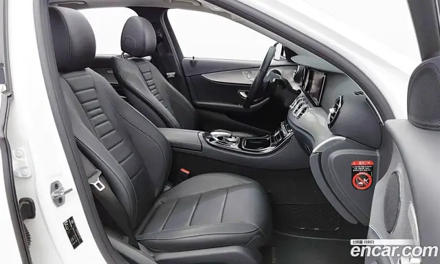 Mercedes-Benz E-Class 2019 2.0 автомат (гидро), миниатюра 10