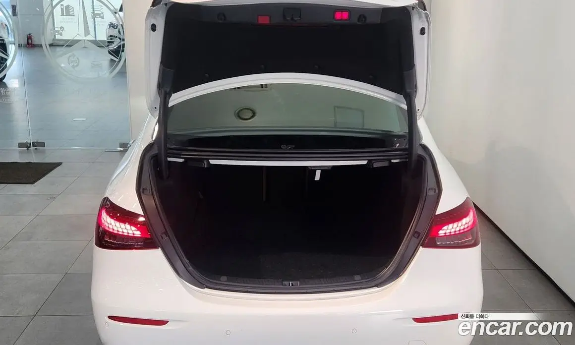 Mercedes-Benz E-Class 2022 2.0 автомат (гидро), фото 19
