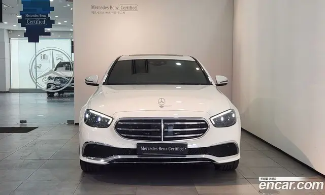 Mercedes-Benz E-Class 2022 2.0 автомат (гидро), миниатюра 3