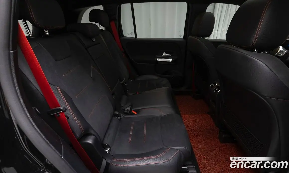 Mercedes-Benz GLB-Class 2022 2.0 автомат (гидро), фото 14